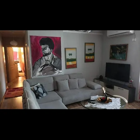 Apartament Ish Fusha Aviacionit *