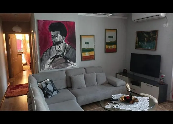 Apartament Ish Fusha Aviacionit *